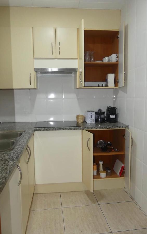 Apartament Encantador Al Centre De Vic Aptgarbi Екстериор снимка